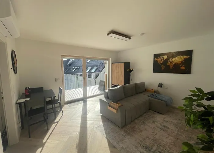 Bright With Terrace Near Schoenbrunn Daire *